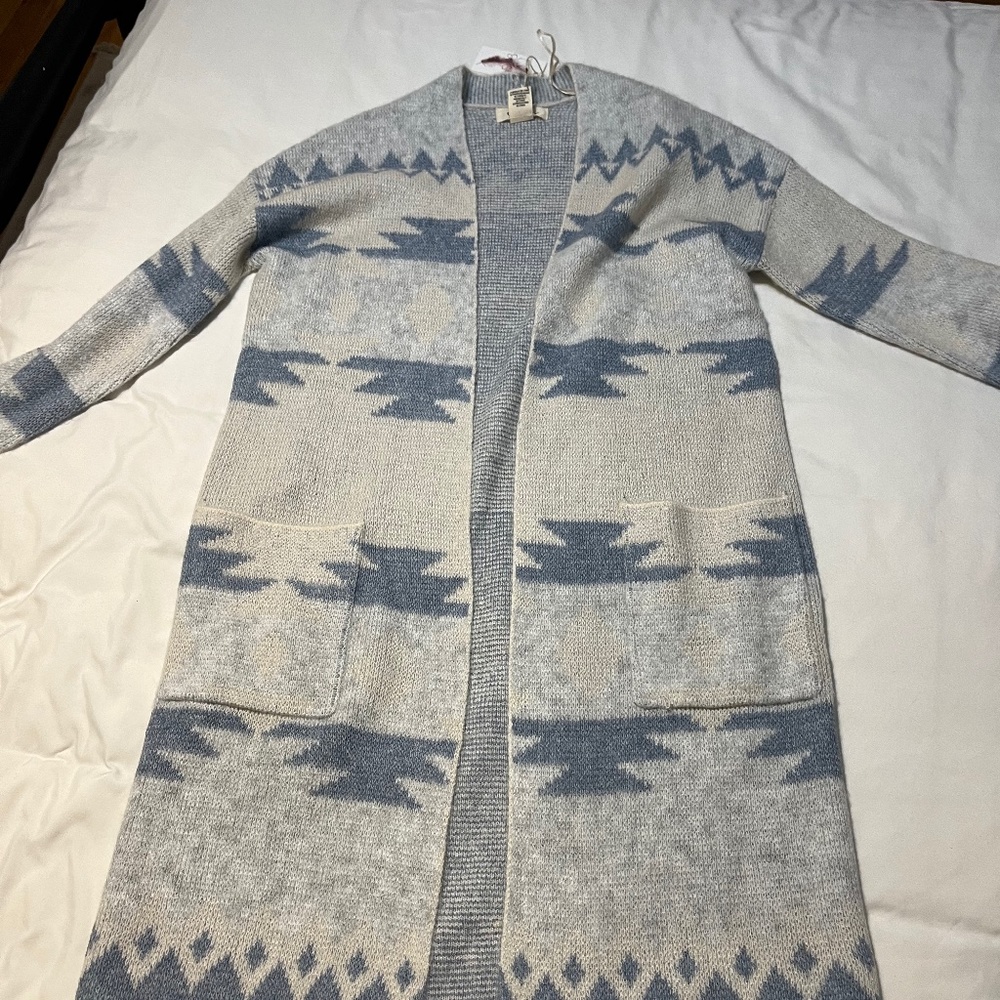 Jessica Simpson, open front ling cardigan